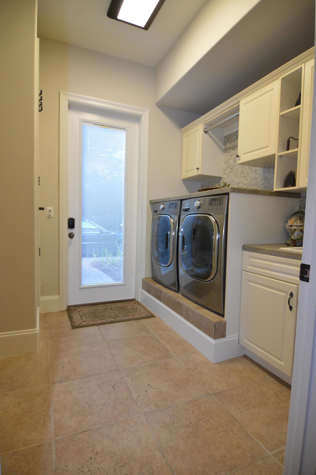 4380 Stonebridge Road Destin, FL 32541 - Photo 56 of 59 Laundry