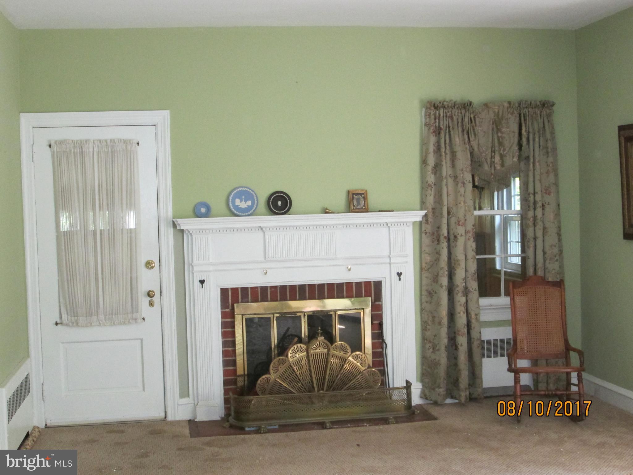 616 Liberty Road Federalsburg, MD 21632 - Photo 13 of 25 Family Room
