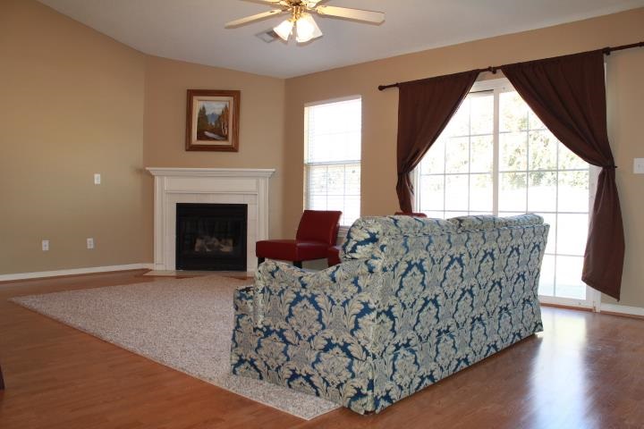 142 Upward Way Easley, SC 29642 - Photo 3 of 33 Gallery Image 3