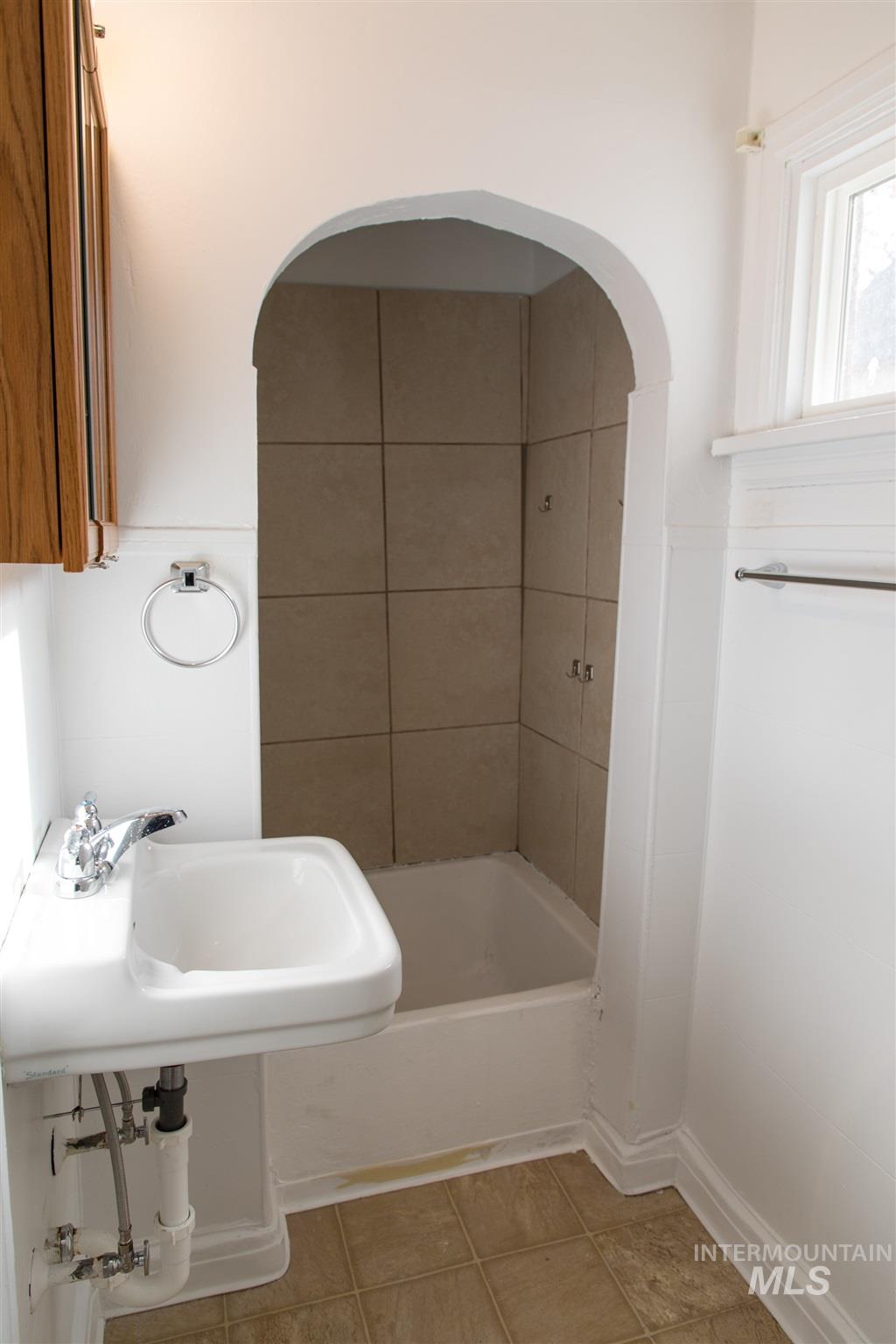 717 Northwest 2nd Street Ontario, OR 97914 - Photo 18 of 29