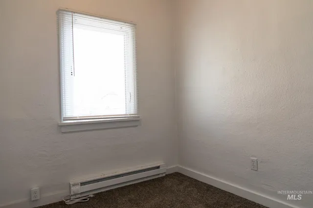 $1,095 | 717 Northwest 2nd Street, Ontario, OR 97914