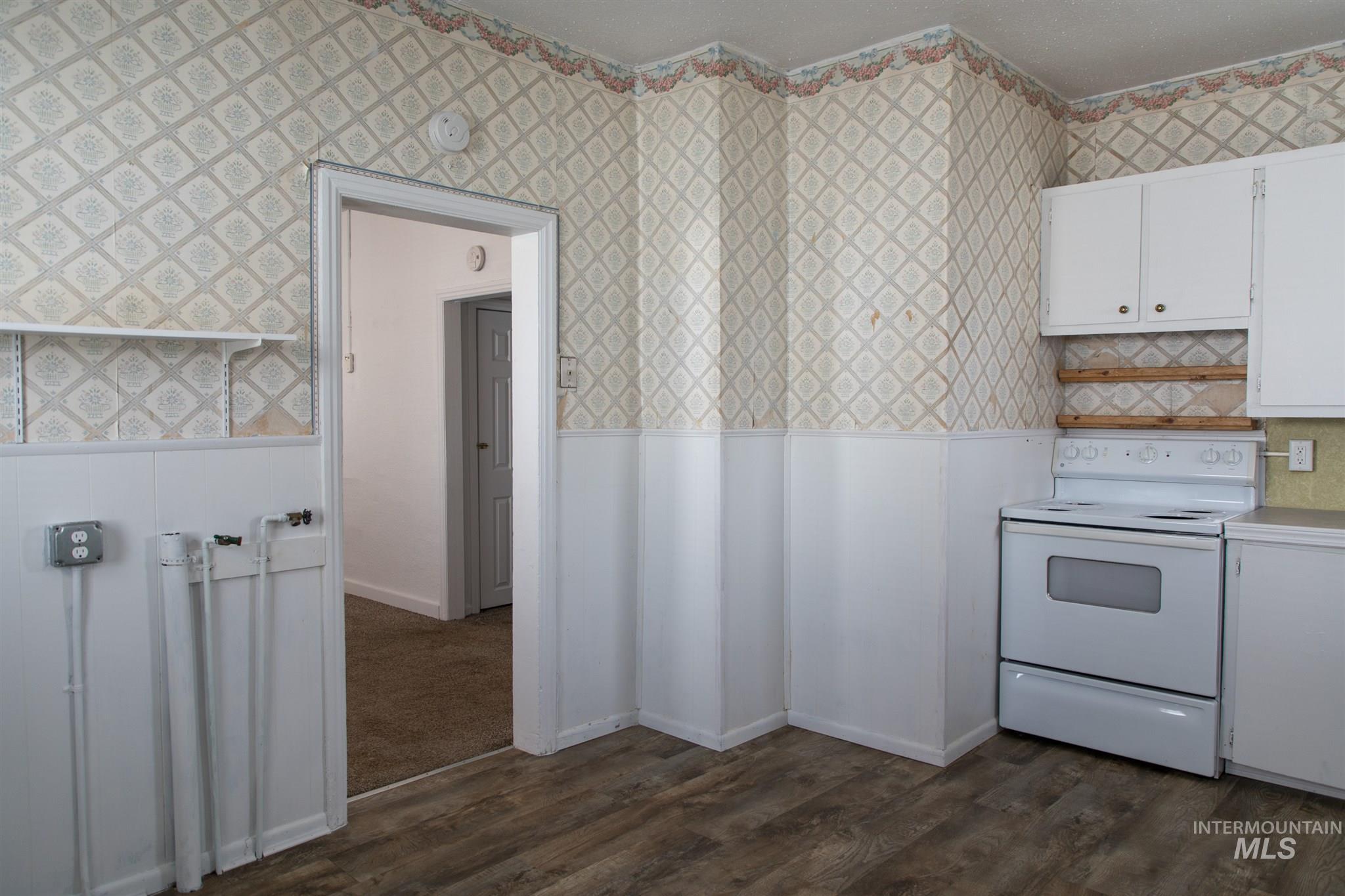 717 Northwest 2nd Street Ontario, OR 97914 - Photo 8 of 29