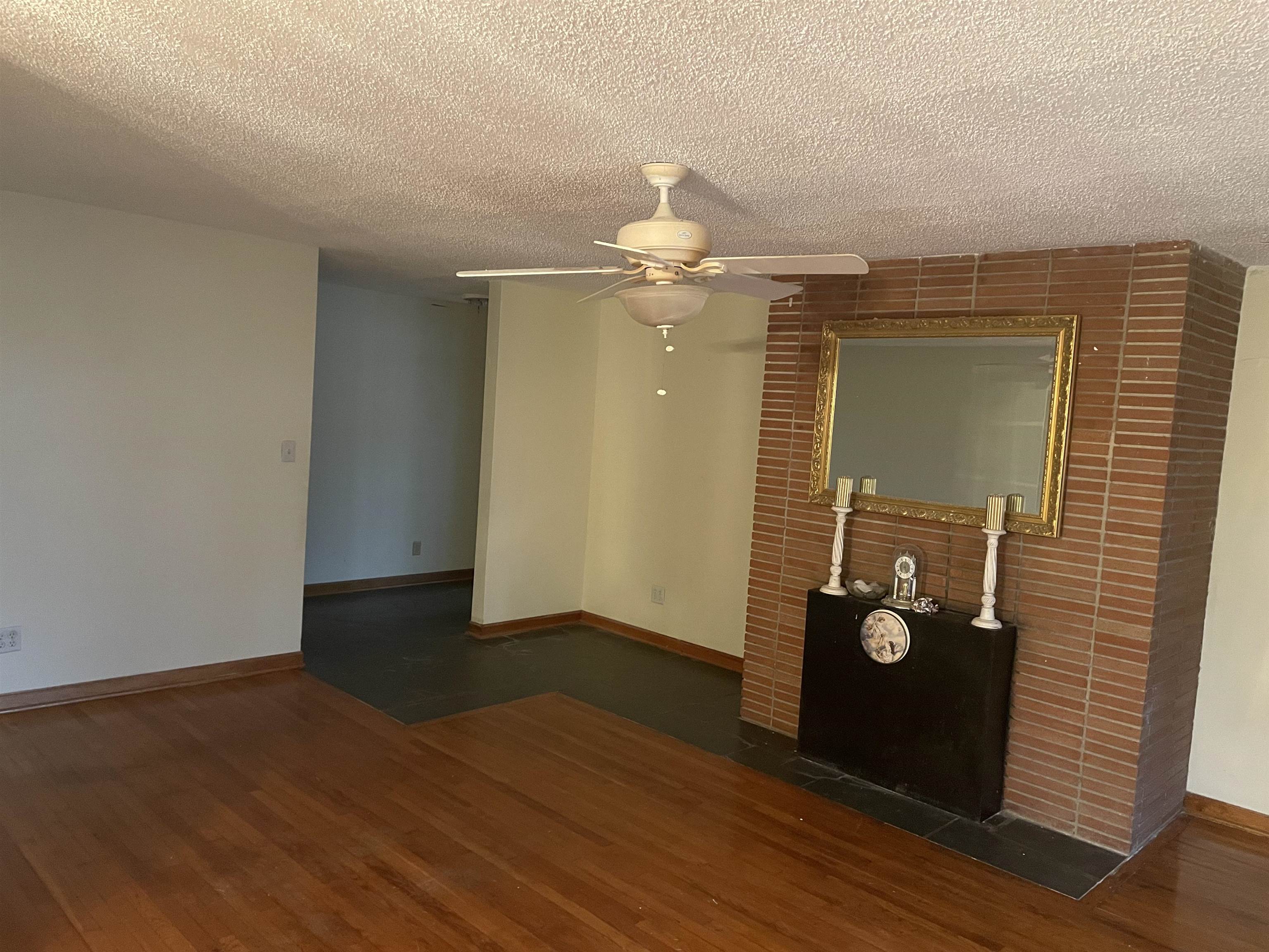 142 Beaver Dam Road Gaffney, SC 29341 - Photo 3 of 11