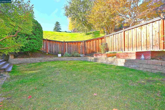 $1,199,000 | 1320 Strawberry Court, Danville, CA 94526