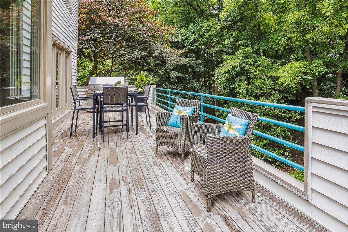11300 Water Pointe Circle Reston, VA 20194 - Photo 5 of 41 Deck overlooking the trees