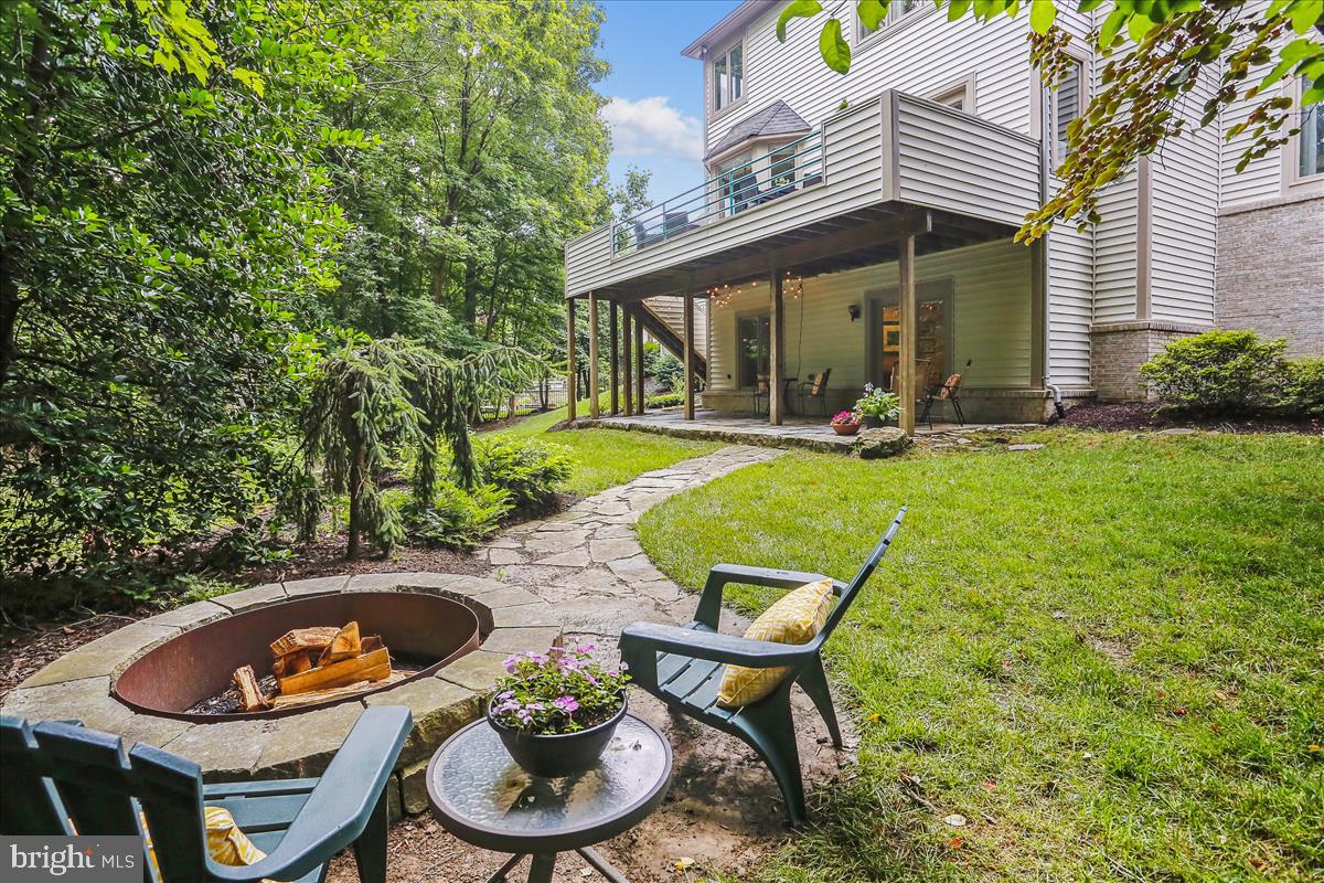 11300 Water Pointe Circle Reston, VA 20194 - Photo 8 of 41 Firepit