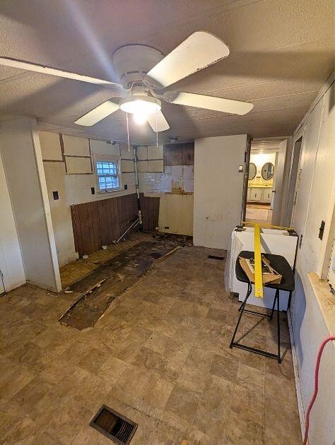601 Farmers Mountain Road Gretna, VA 24557 - Photo 4 of 20 a view of a room with gym equipment