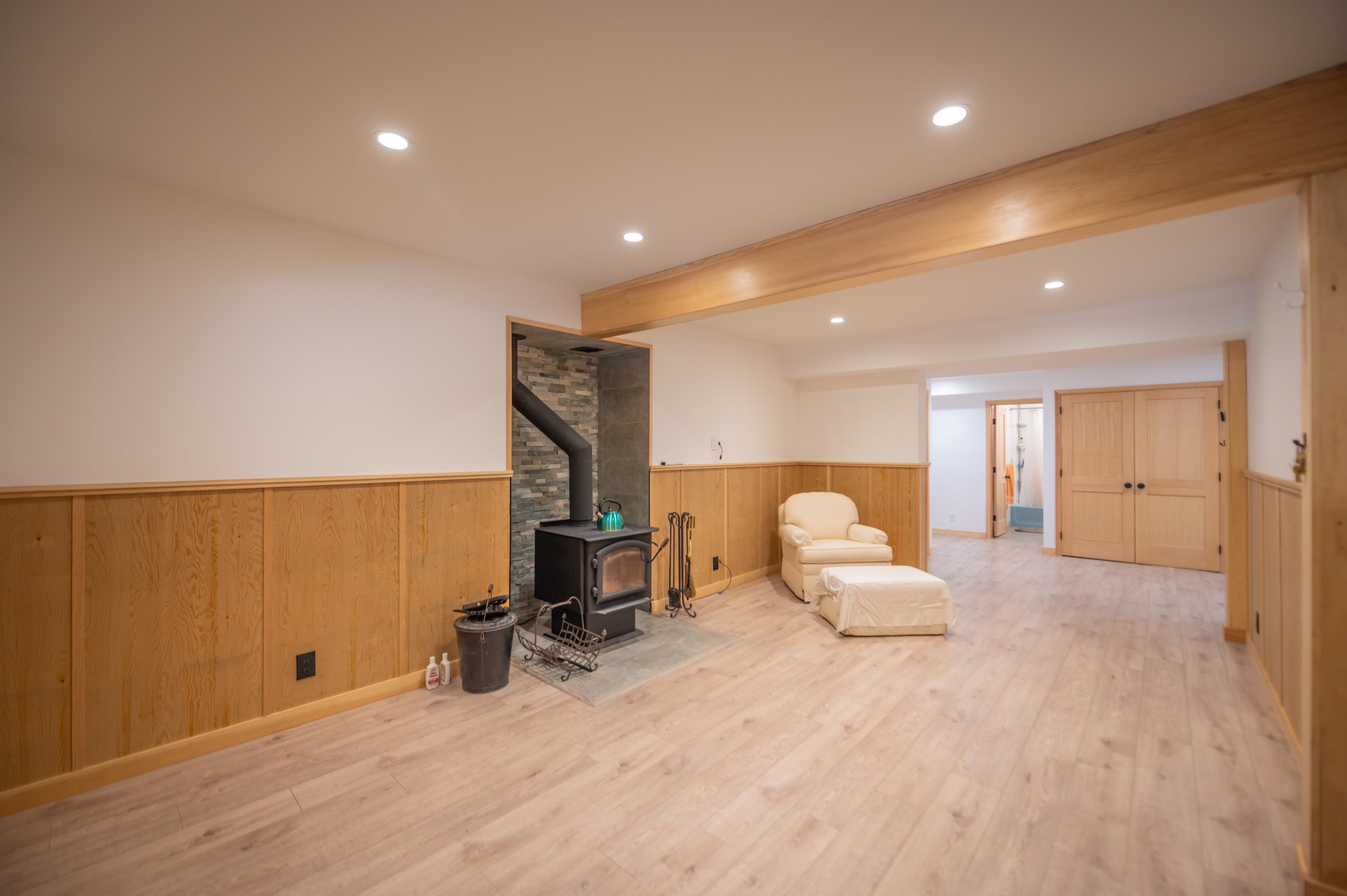 1375 Sheldon Hill Road Wardsboro, VT 05360 - Photo 19 of 35