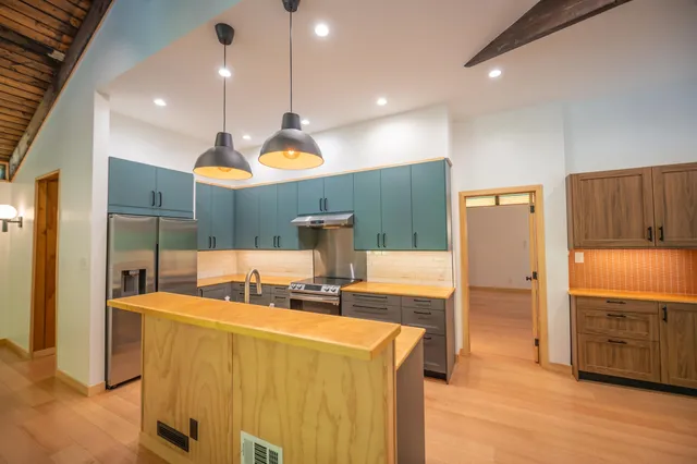 $620,000 | 1375 Sheldon Hill Road, Wardsboro, VT 05360