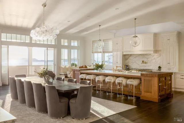 $28,000,000 | 201 Bridgeway, Sausalito, CA 94965