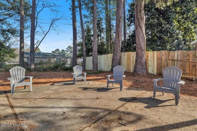 $285,000 | 122 Carolina Circle, Jacksonville, NC 28546