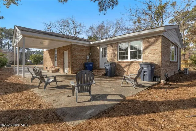 $285,000 | 122 Carolina Circle, Jacksonville, NC 28546