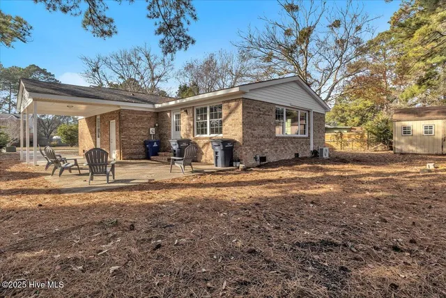 $285,000 | 122 Carolina Circle, Jacksonville, NC 28546