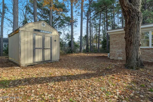 $285,000 | 122 Carolina Circle, Jacksonville, NC 28546