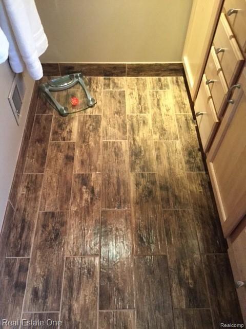 14955 28 Mile Road Washington, MI 48094 - Photo 29 of 51 FULL BATH CERAMIC TILE