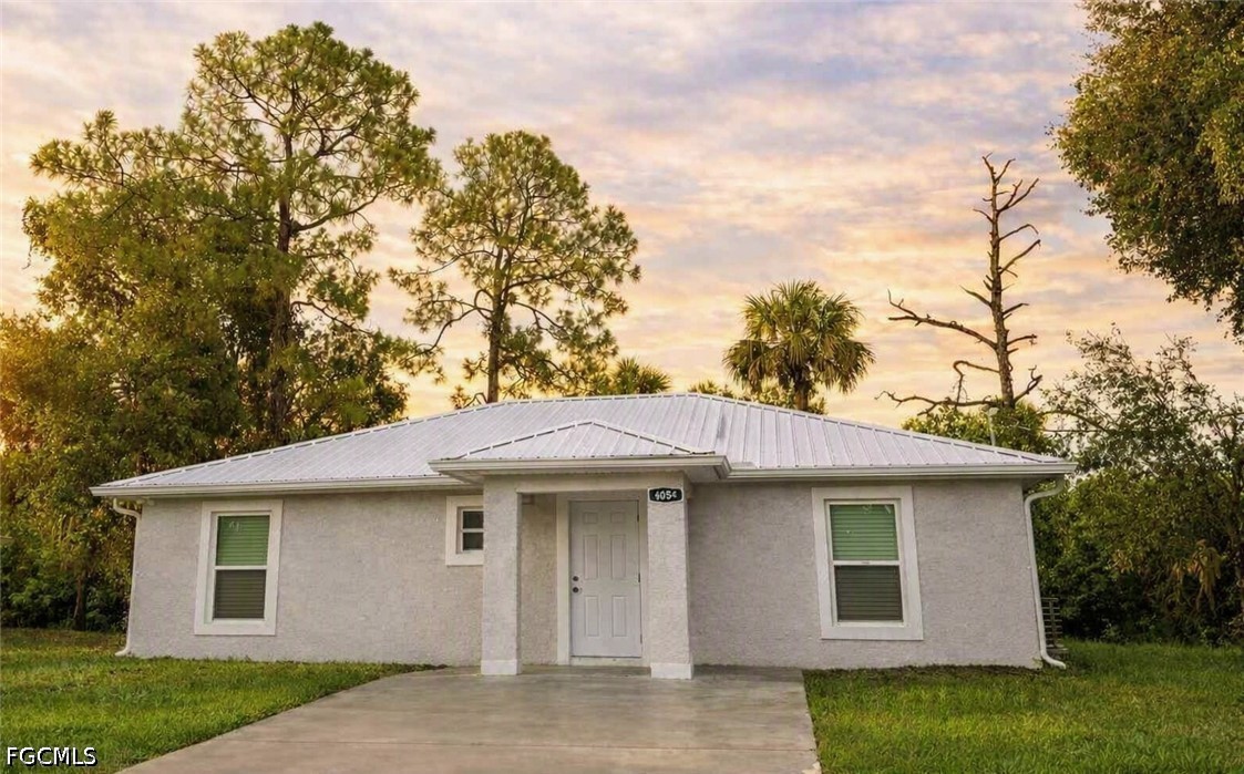 6054 North Moss Road LaBelle, FL 33935 - Photo 1 of 27 Gallery Image 1