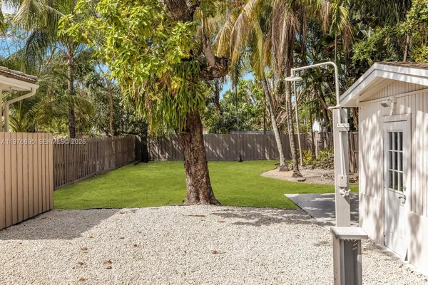 $1,248,000 | 11801 Northeast 11th Avenue, Biscayne Park, FL 33161