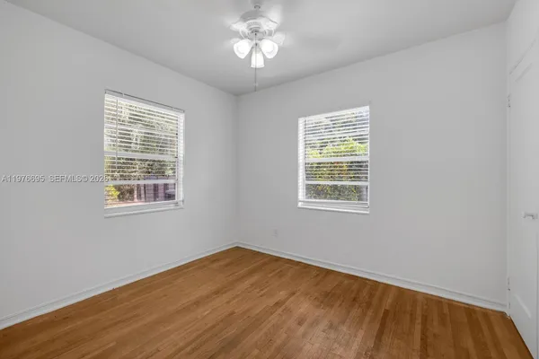 $1,248,000 | 11801 Northeast 11th Avenue, Biscayne Park, FL 33161