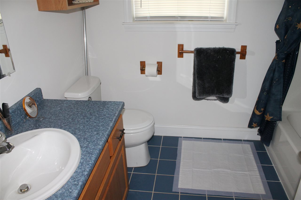 81 Byam Road New Boston, NH 03070 - Photo 25 of 36
