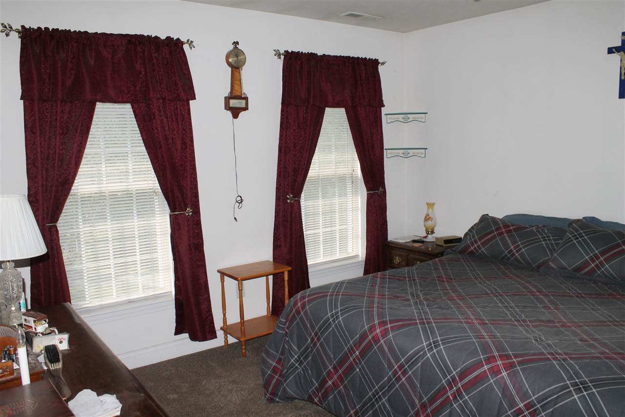 81 Byam Road New Boston, NH 03070 - Photo 27 of 36