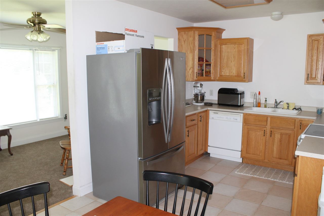 81 Byam Road New Boston, NH 03070 - Photo 6 of 36