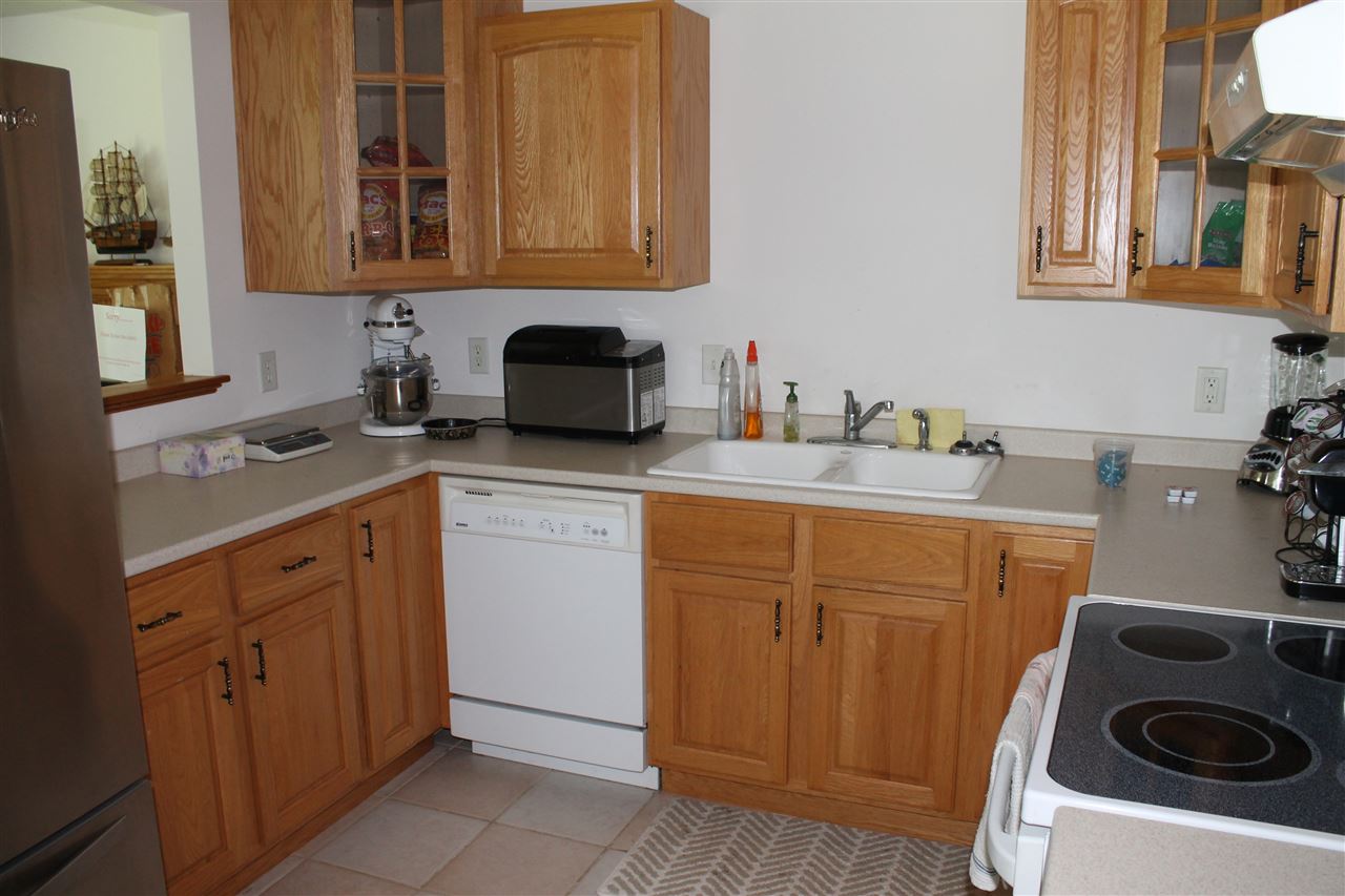 81 Byam Road New Boston, NH 03070 - Photo 7 of 36