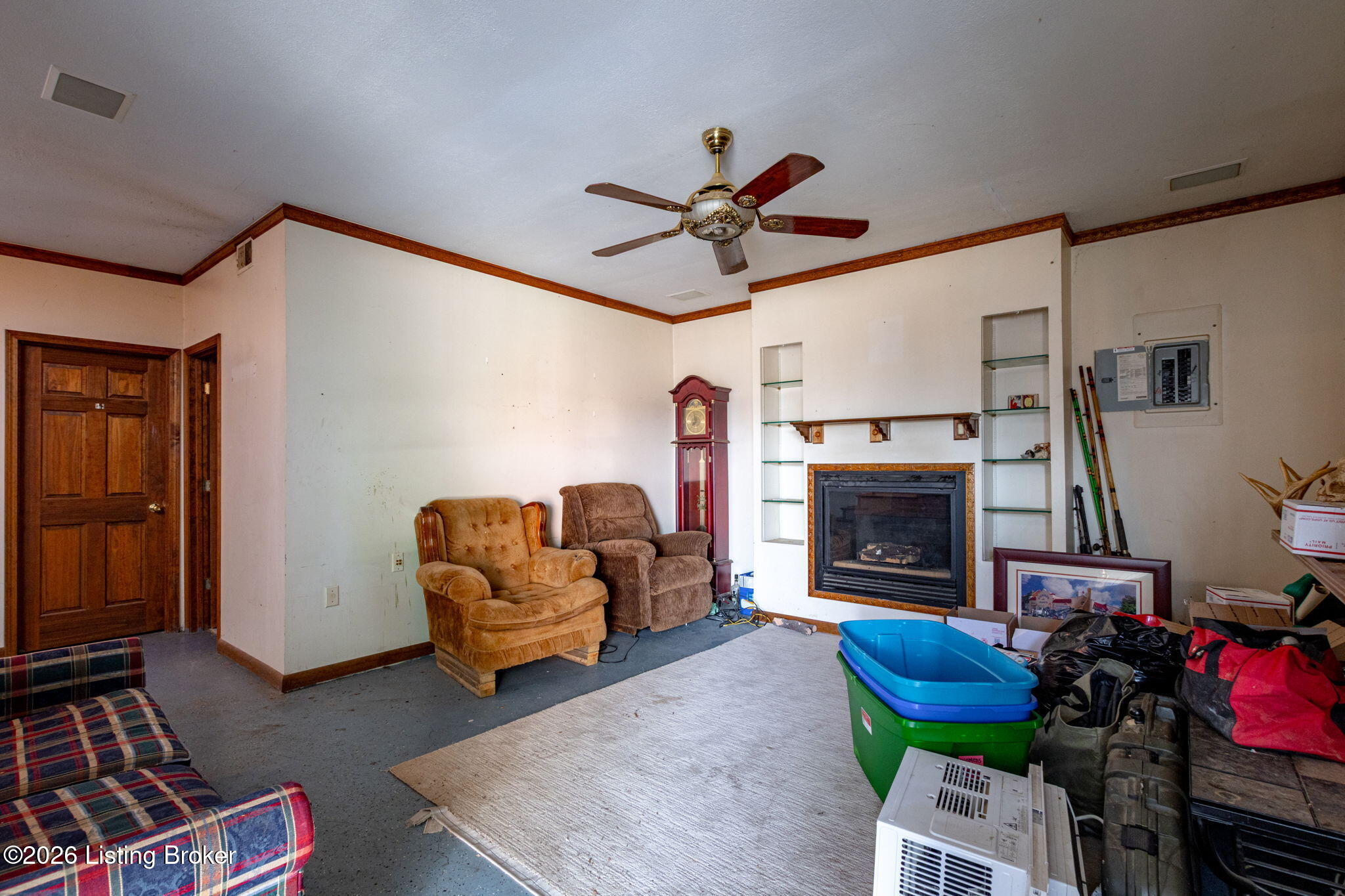 311 Meadowood Road Louisville, KY 40229 - Photo 17 of 42 Living room ADU