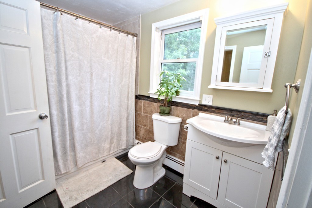 99 Raymond Road Plymouth, MA 02360 - Photo 17 of 26 Gallery Image 17