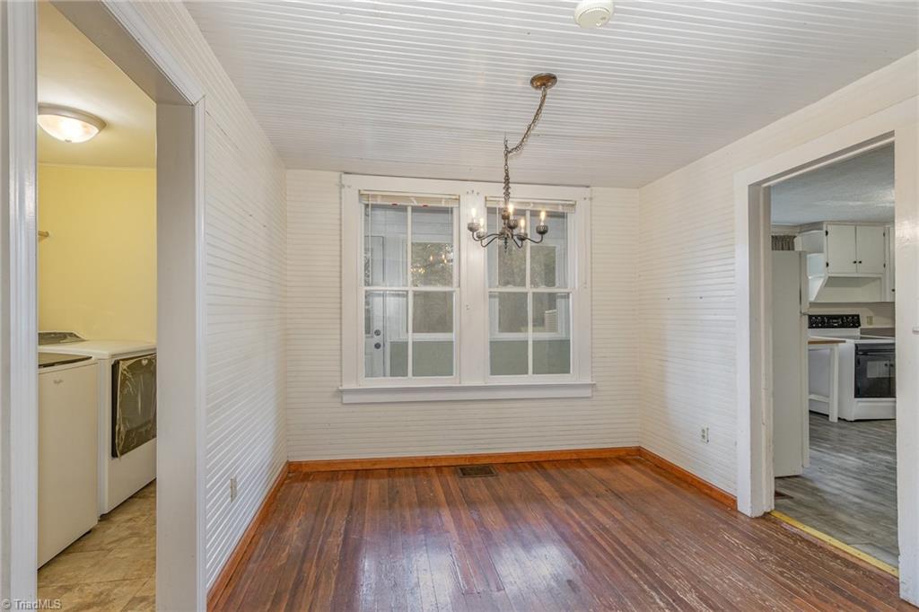 4325 Thompson Mill Road Graham, NC 27253 - Photo 11 of 30 Gallery Image 11