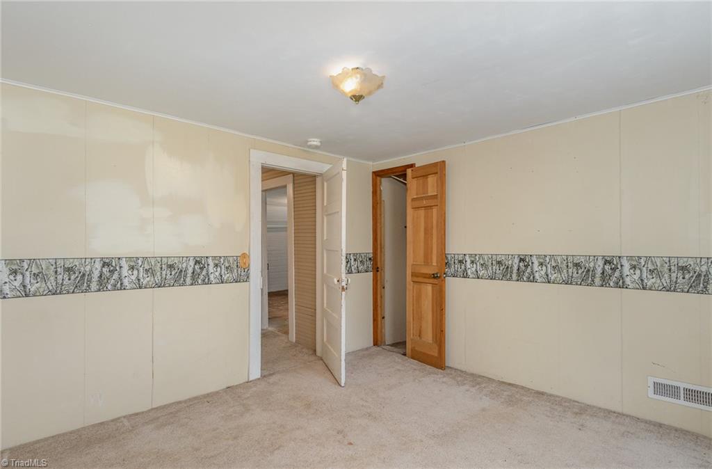 4325 Thompson Mill Road Graham, NC 27253 - Photo 15 of 30 Gallery Image 15