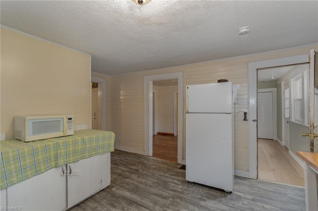 4325 Thompson Mill Road Graham, NC 27253 - Photo 9 of 30 Gallery Image 9
