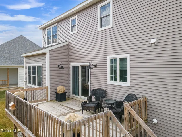 $680,000 | 22 Edinburgh Court, New Scotland, NY 12159