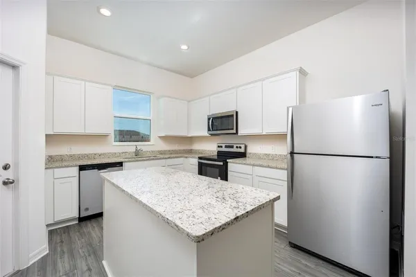 $237,900 | 708 Poppy Lane, Dundee, FL 33838