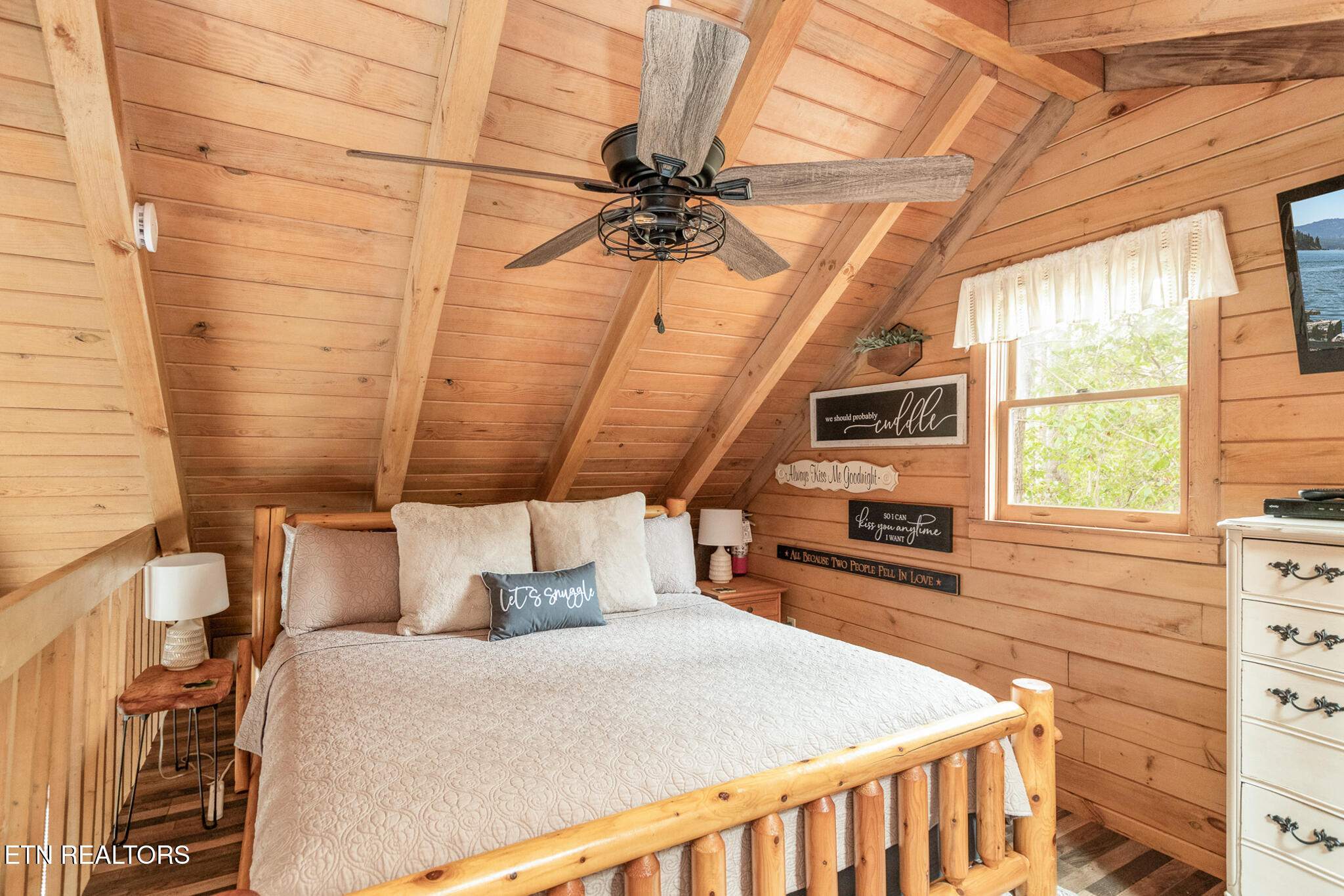 846 Maple Hill Way Gatlinburg, TN 37738 - Photo 11 of 25 8FC5C683-04B4-4EE5-8E9C-39F701792272