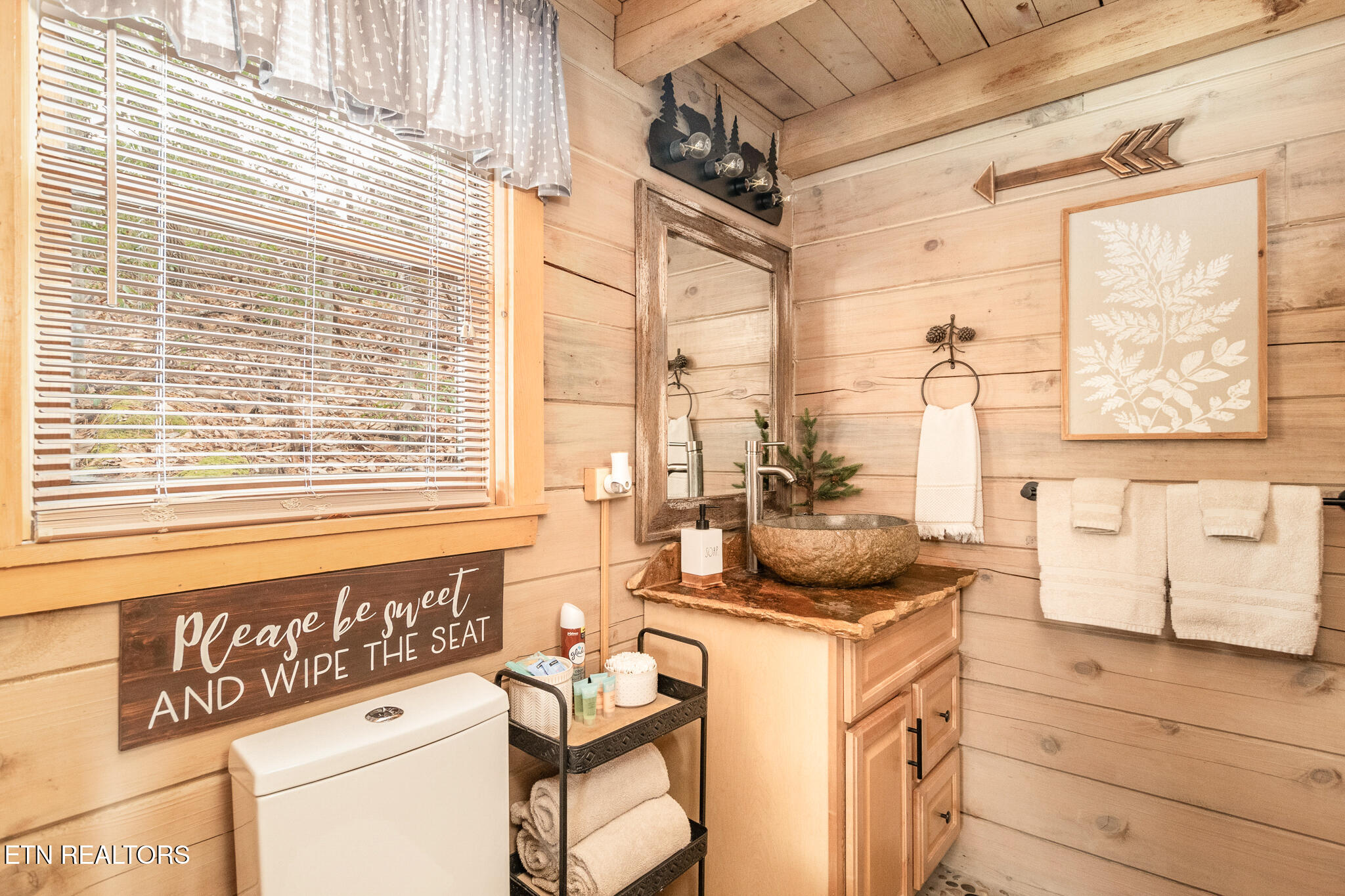 846 Maple Hill Way Gatlinburg, TN 37738 - Photo 13 of 25 47424F10-8D53-4E0D-B99A-81277085C34E