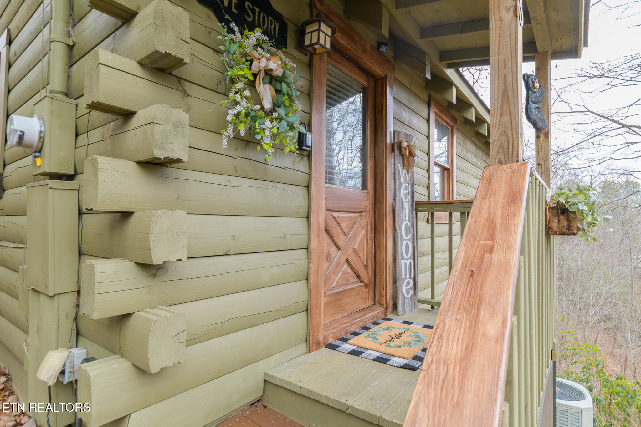 846 Maple Hill Way Gatlinburg, TN 37738 - Photo 2 of 25 024B991C-7EE2-4CE2-AD53-F784489B2A62