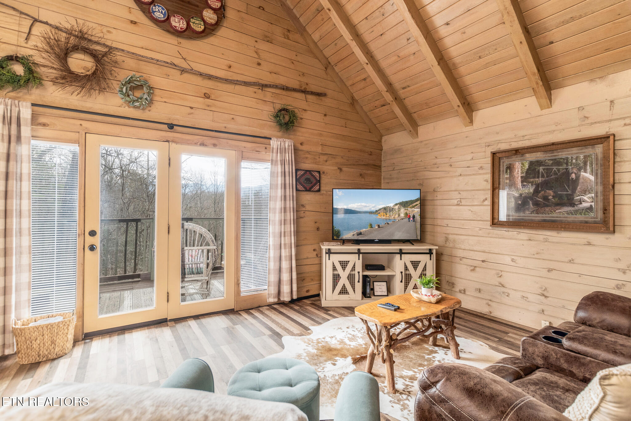 846 Maple Hill Way Gatlinburg, TN 37738 - Photo 5 of 25 F43DD963-8D5B-4111-852D-F778842EFBC1