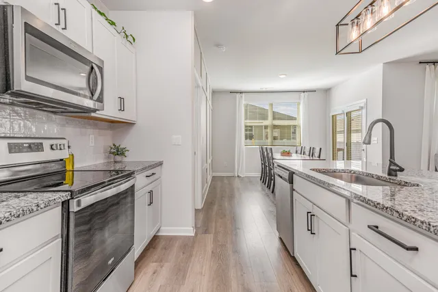 $365,000 | 276 Addison Avenue, Chapel Hill, TN 37034