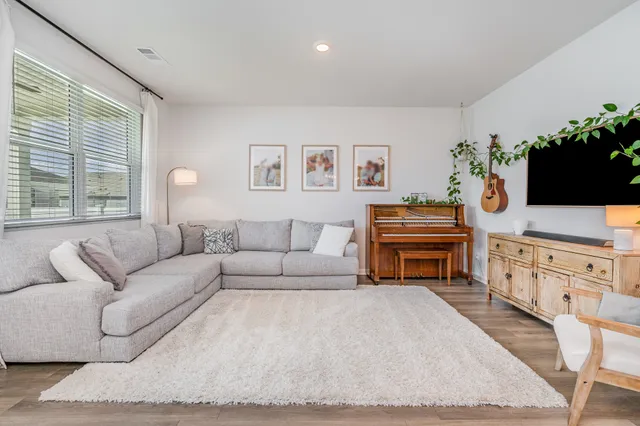 $365,000 | 276 Addison Avenue, Chapel Hill, TN 37034