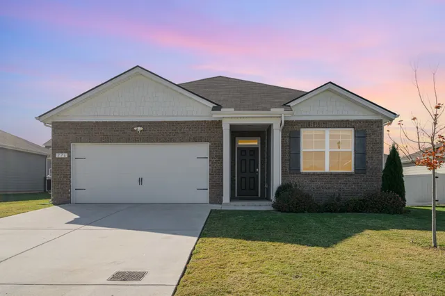 $365,000 | 276 Addison Avenue, Chapel Hill, TN 37034