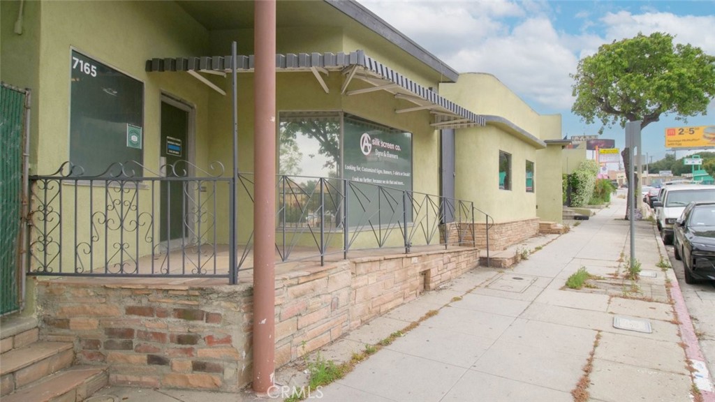 7157 Foothill Boulevard Tujunga, CA 91042 - Photo 20 of 20