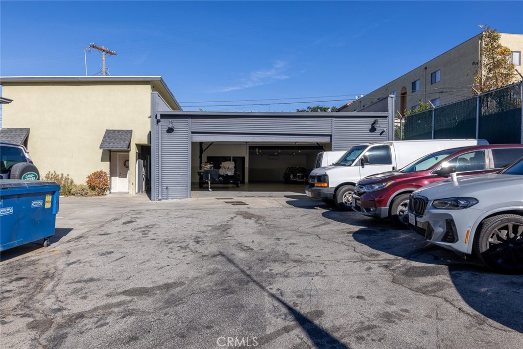 7157 Foothill Boulevard Tujunga, CA 91042 - Photo 3 of 20 a view of a car parking garage