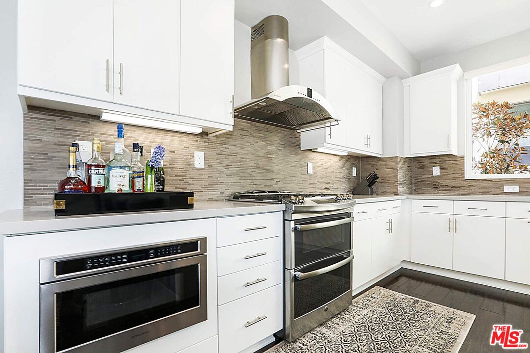 12003 Emery Lane Valley Village, CA 91607 - Photo 12 of 30