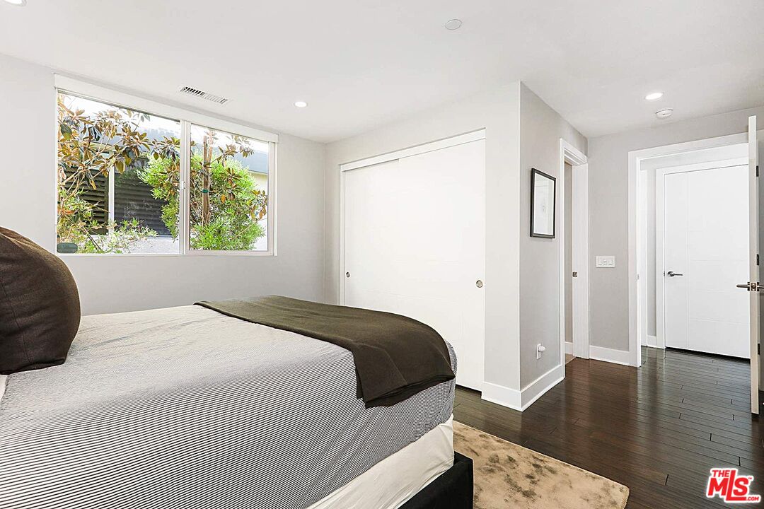 12003 Emery Lane Valley Village, CA 91607 - Photo 19 of 30