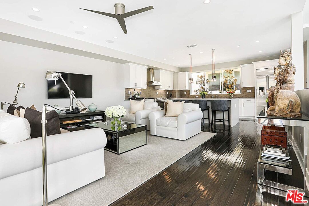 12003 Emery Lane Valley Village, CA 91607 - Photo 7 of 30