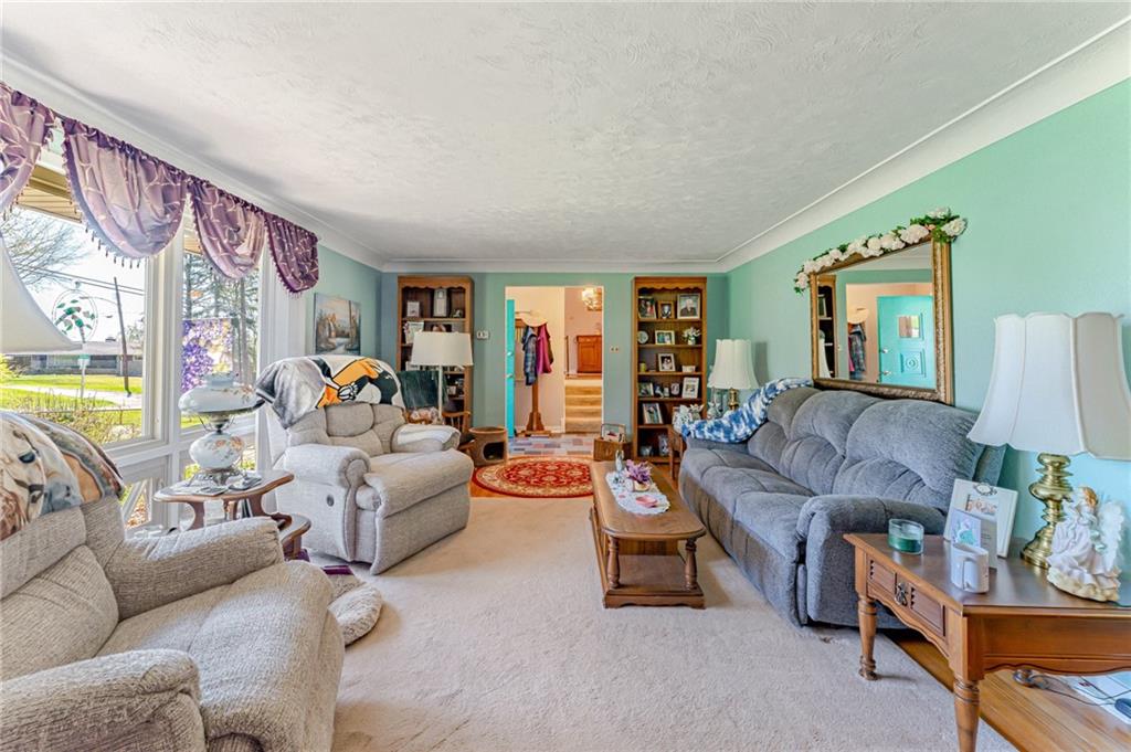 4413 Ruth Drive Monroeville, PA 15146 - Photo 4 of 26 Gallery Image 4