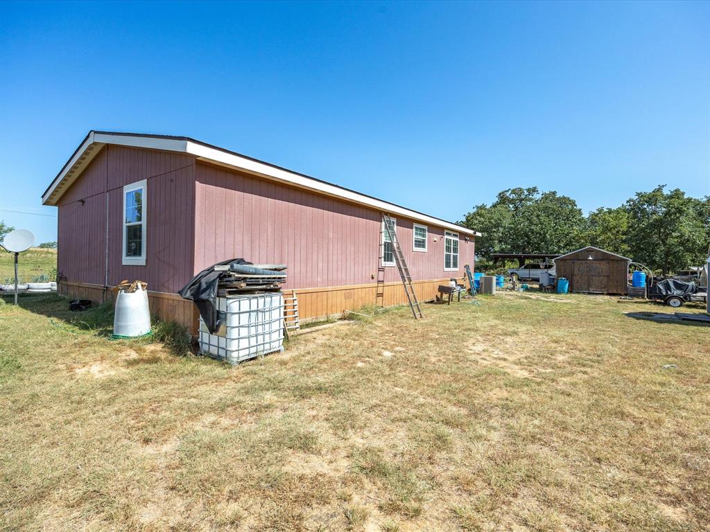 353 R&R Drive Springtown, TX 76082 - Photo 6 of 25