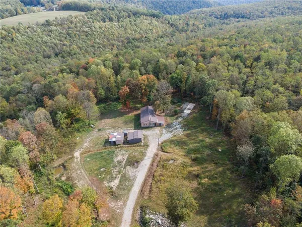 $80,000 | 135 Sandy Flat Road, Connellsville, PA 15425