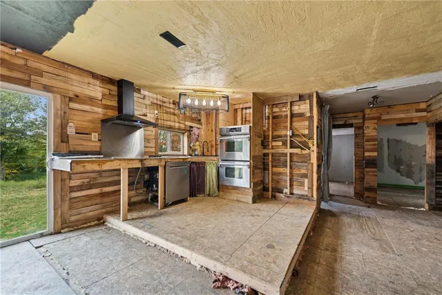 $120,000 | 135 Sandy Flat Road, Connellsville, PA 15425