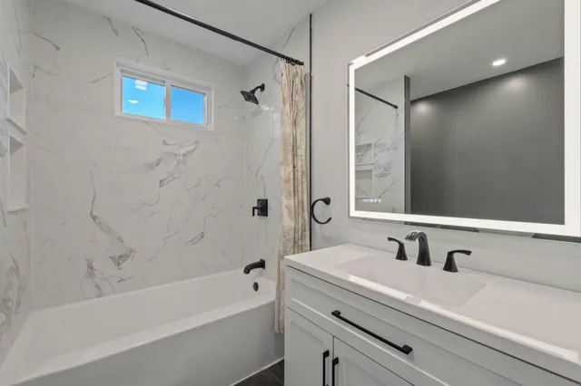 $359,000 | 325 Middle Road, Sabattus, ME 04280